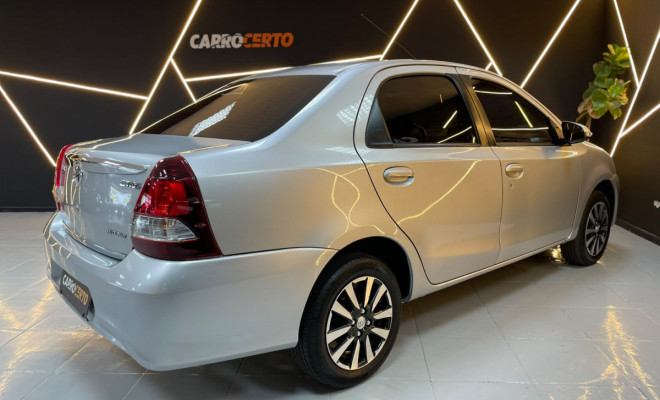 Toyota ETIOS PLATINUM 1.5 Mec. 2016 Flex   ótimo estado de conservação-3