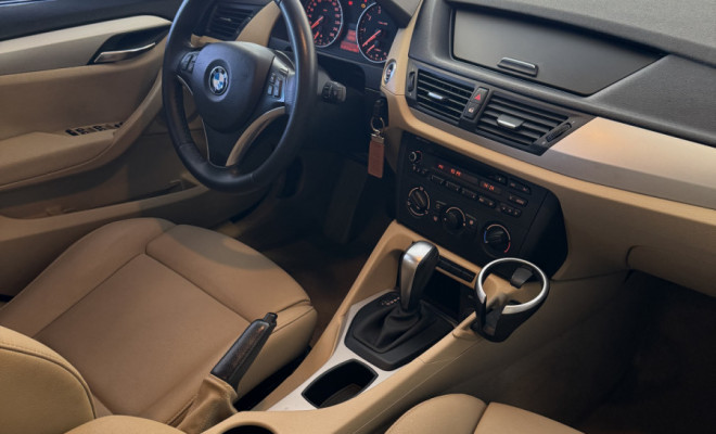 BMW X1 SDRIVE 18i 2.0 16V 4x2 Aut. 2011 Gasolina-8