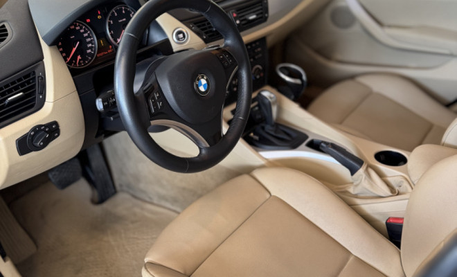 BMW X1 SDRIVE 18i 2.0 16V 4x2 Aut. 2011 Gasolina-11