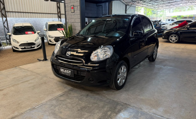 Nissan MARCH SV 1.6 16V Flex Fuel 2013 Flex