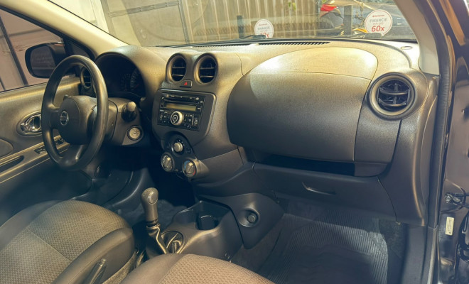 Nissan MARCH SV 1.6 16V Flex Fuel 2013 Flex-9