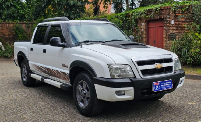 GM - Chevrolet S10 Pick-Up RODEIO 2.8 TDI 4x4 CD Dies. 2011 Gasolina