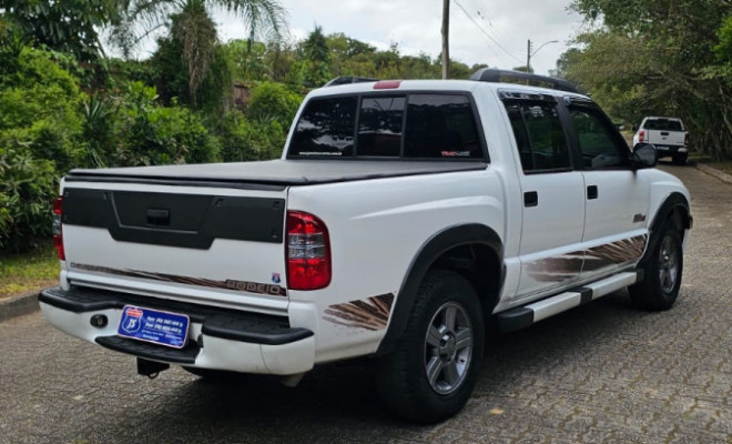 GM - Chevrolet S10 Pick-Up RODEIO 2.8 TDI 4x4 CD Dies. 2011 Gasolina-4