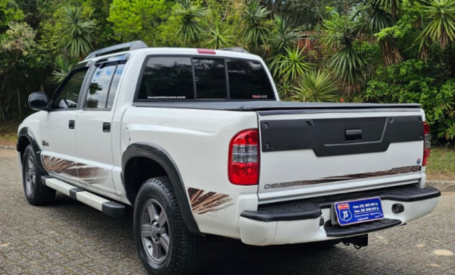 GM - Chevrolet S10 Pick-Up RODEIO 2.8 TDI 4x4 CD Dies. 2011 Gasolina-2