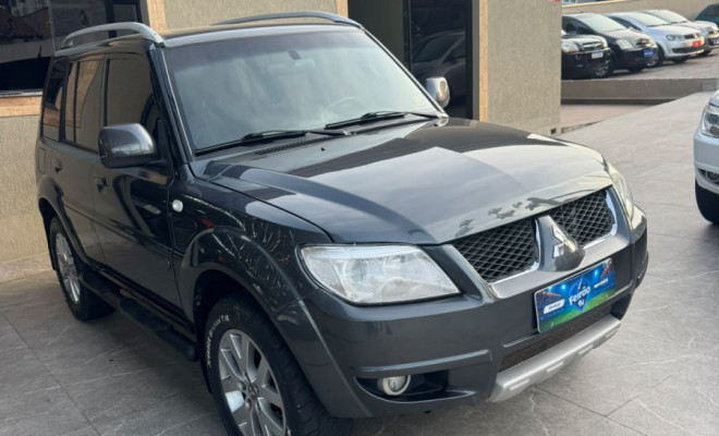 Mitsubishi Pajero TR4 GLS 2.0 Flex 16V 4x4 Mec. 2011 Flex-0