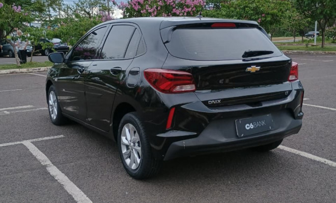 GM - Chevrolet ONIX HATCH LT 1.0 12V TB Flex 5p Mec. 2023 Flex-0
