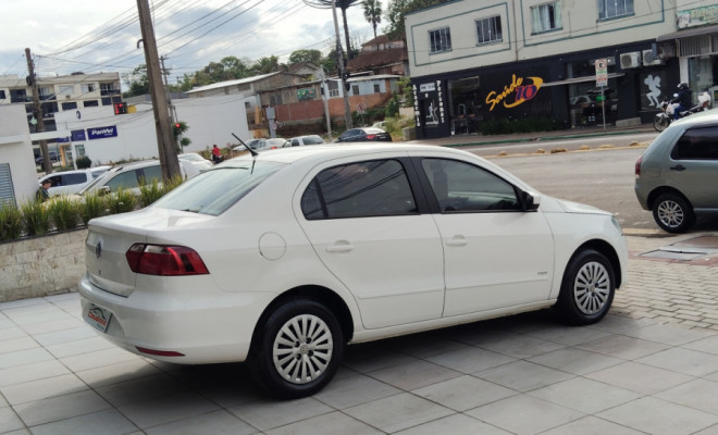 VW - VolksWagen VOYAGE 1.0/1.0 City Mi Total Flex 8V 4p 2014 Flex-1