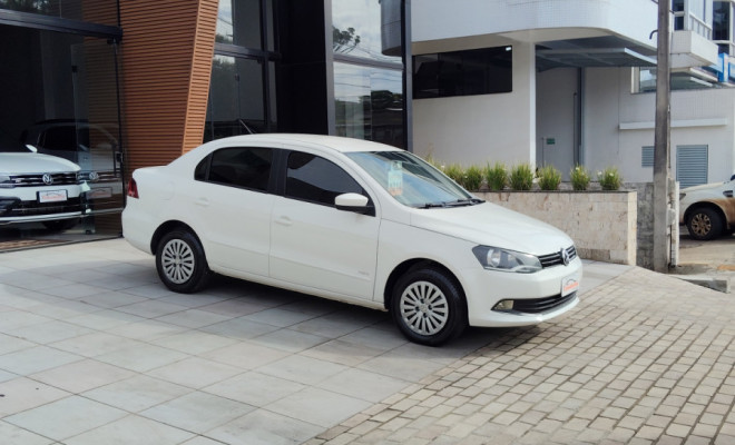 VW - VolksWagen VOYAGE 1.0/1.0 City Mi Total Flex 8V 4p 2014 Flex