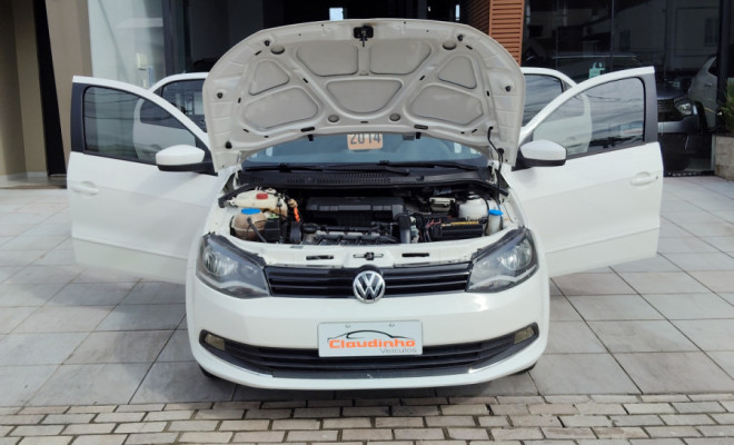 VW - VolksWagen VOYAGE 1.0/1.0 City Mi Total Flex 8V 4p 2014 Flex-5