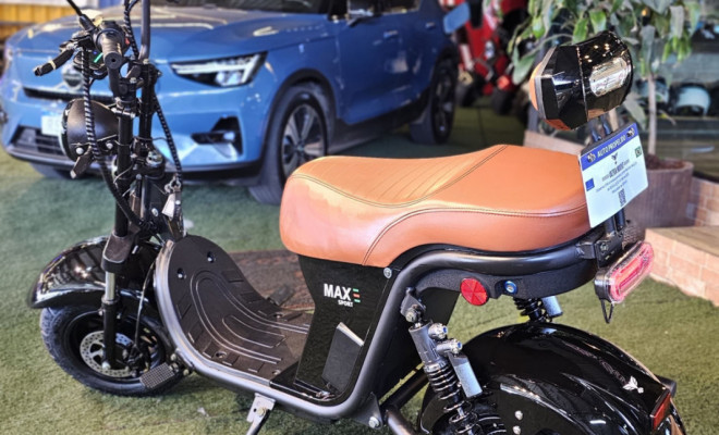 Scooter Elétrica UltraMoove Max Sport Zero KM Elétrico-0