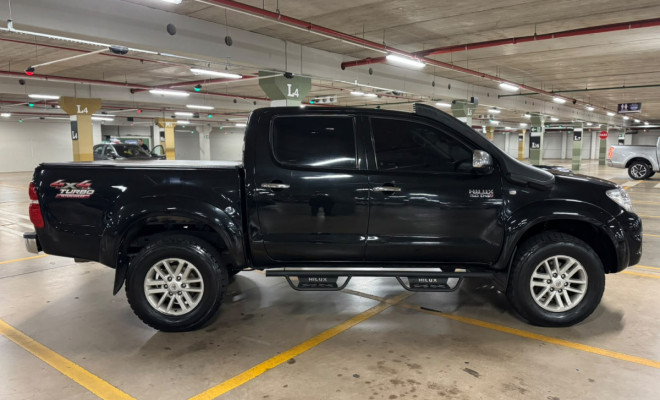 Toyota Hilux CD SRV D4-D 4x4 3.0 TDI Diesel Aut 2008 Diesel-4