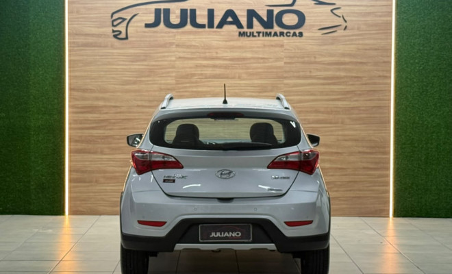Hyundai HB20X Style 1.6 Flex 16V Aut. 2015-17