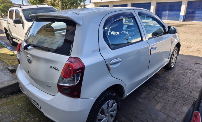 Toyota ETIOS X 1.3 Flex 16V 5p Mec. 2019 Flex-10