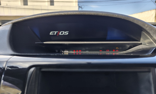Toyota ETIOS X 1.3 Flex 16V 5p Mec. 2019 Flex-6