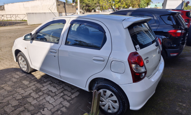 Toyota ETIOS X 1.3 Flex 16V 5p Mec. 2019 Flex-9
