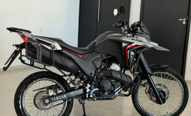 YAMAHA XTZ 250 LANDER CONNECTED 2025 Gasolina-0