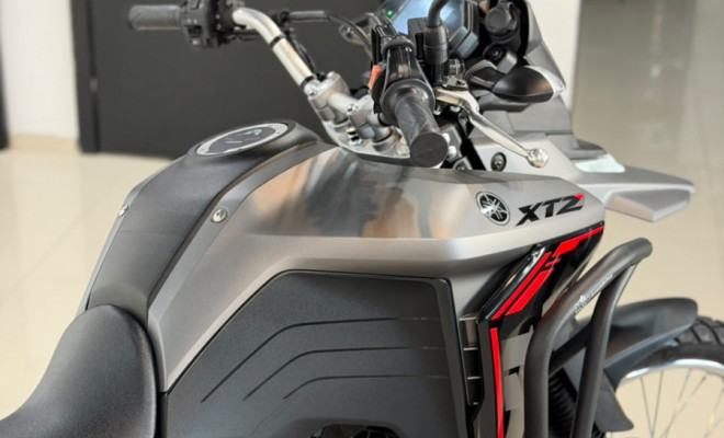 YAMAHA XTZ 250 LANDER CONNECTED 2025 Gasolina-7