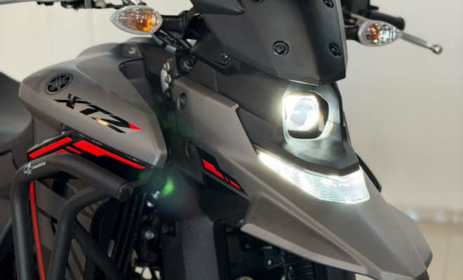 YAMAHA XTZ 250 LANDER CONNECTED 2025 Gasolina-6