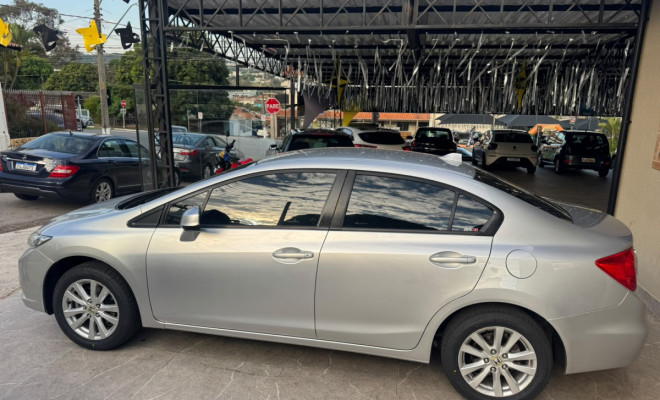 Honda Civic Sedan LXS 1.8/1.8 Flex 16V Aut. 4p 2013 Flex-2