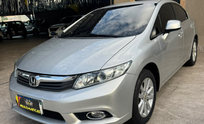 Honda Civic Sedan LXS 1.8/1.8 Flex 16V Aut. 4p 2013 Flex