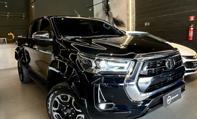 Toyota Hilux CD SRX Plus 4x4 2.8 TDI Die. Aut. 2024 Diesel