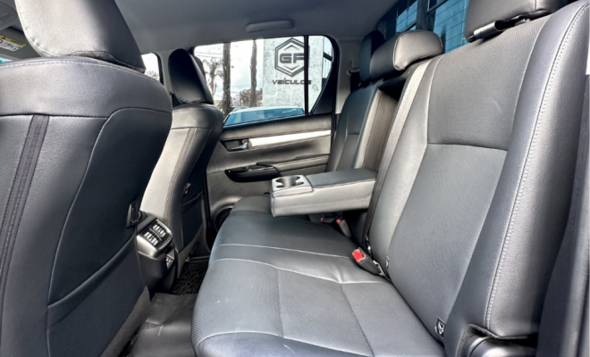 Toyota Hilux CD SRX Plus 4x4 2.8 TDI Die. Aut. 2024 Diesel-4