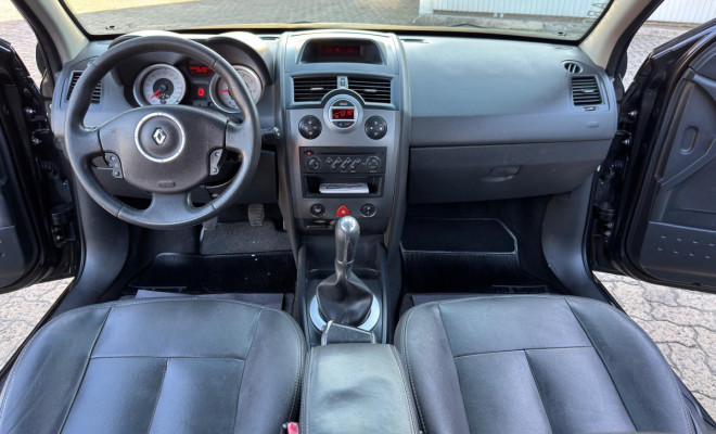 Renault Megane Grand Tour Dynam. Hi-Flex 1.6 16V 2012 Flex-4