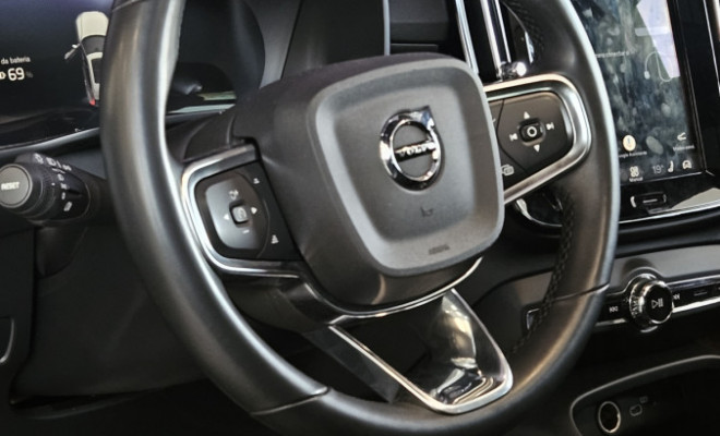 Volvo XC40 Recharge Plus (Elétrico) 2022 Elétrico-3