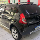 Renault SANDERO STEPWAY Hi-Flex 1.6 2010-1