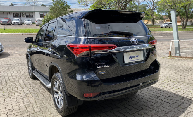 Toyota Hilux SW4 SRX 4x4 2.8 TDI 16V Dies. Aut. 2016 Diesel-3