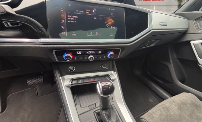 Audi Q3 Black Ed. 1.4 TFSI Flex/Black S-tron. 2022 Flex-6