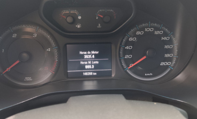 GM - Chevrolet S10 Pick-Up LS 2.8 TDI 4x4 CD Dies. Mec. 2018 Diesel-8
