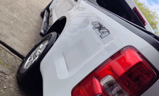 GM - Chevrolet S10 Pick-Up LS 2.8 TDI 4x4 CD Dies. Mec. 2018 Diesel-0