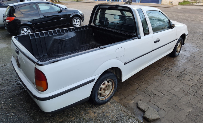 VW - VolksWagen Saveiro 1.8 Mi 2001 Gasolina-1