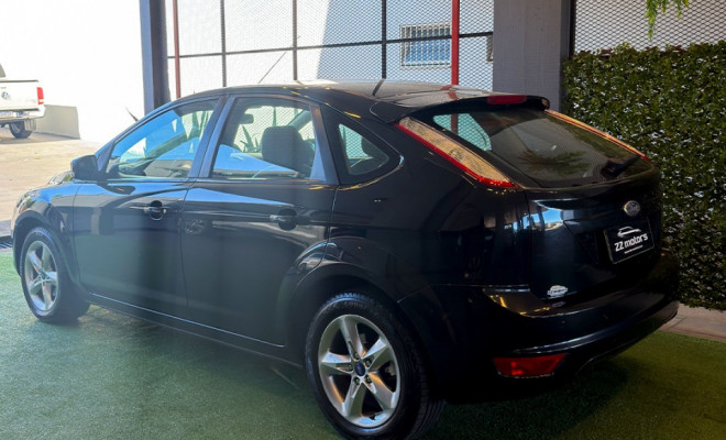 Focus 2.0 16V Flex 5p Aut 2013-4