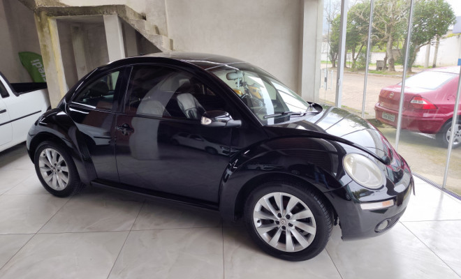 VW - VolksWagen New Beetle 2.0 Mi Mec./Aut. 2010 Gasolina-1