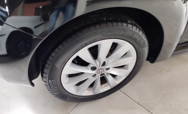 VW - VolksWagen New Beetle 2.0 Mi Mec./Aut. 2010 Gasolina-3