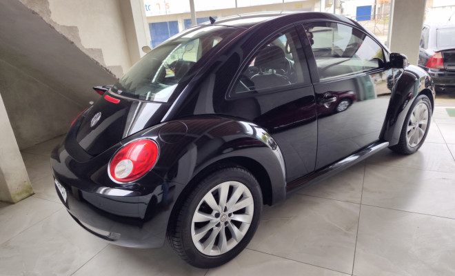 VW - VolksWagen New Beetle 2.0 Mi Mec./Aut. 2010 Gasolina-2