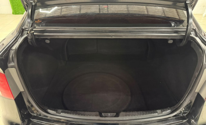 Kia Motors Cerato 1.6 16V Aut. 2010 Gasolina-10