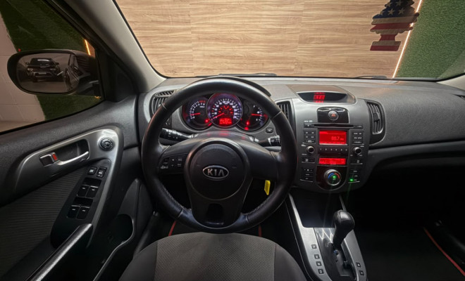 Kia Motors Cerato 1.6 16V Aut. 2010 Gasolina-5