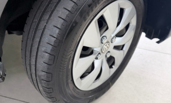 VW - VolksWagen VOYAGE TREND 1.6 Mi Total Flex 8V 4p 2013 Flex-12
