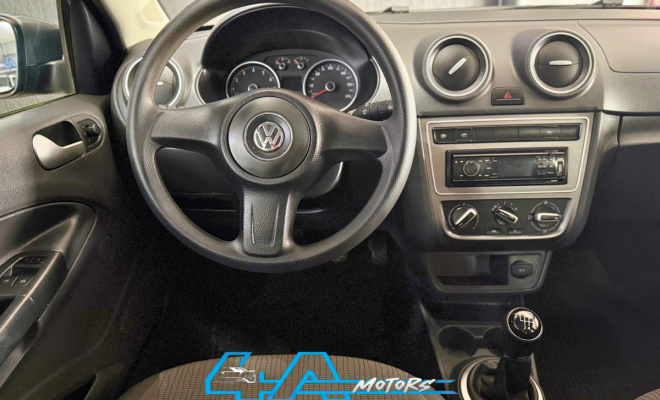VW - VolksWagen VOYAGE TREND 1.6 Mi Total Flex 8V 4p 2013 Flex-4