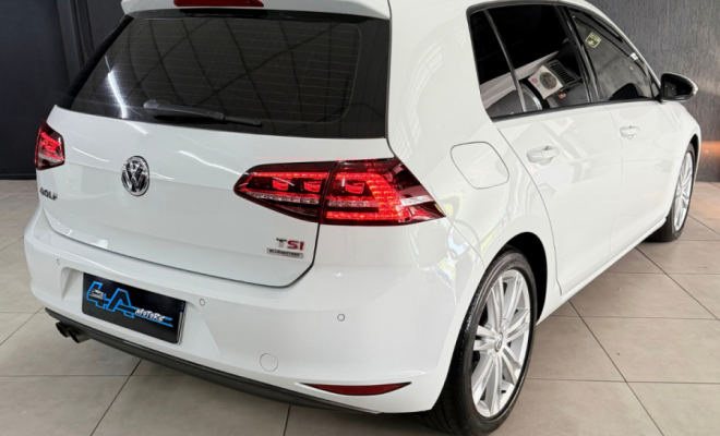 VW - VolksWagen Golf Highline 1.4 TSI 140cv Aut. 2015 Gasolina-14