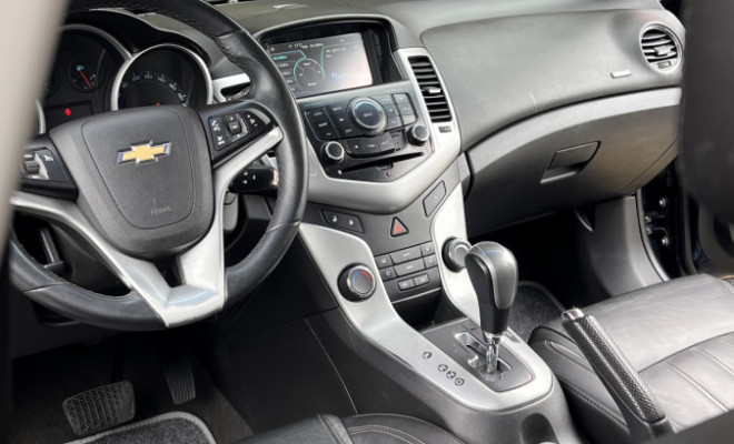 GM - Chevrolet CRUZE HB Sport LT 1.8 16V FlexP. 5p Aut 2014 Flex-6