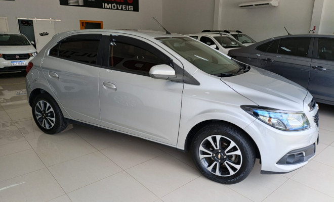 GM - Chevrolet ONIX HATCH LTZ 1.4 8V FlexPower 5p Mec. 2014 Flex-5