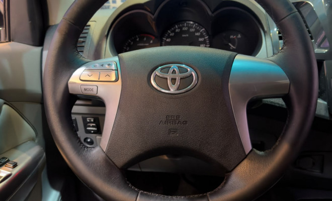Toyota Hilux CD D4-D 4x4 3.0 TDI Dies. Mec. 2015 Diesel-14