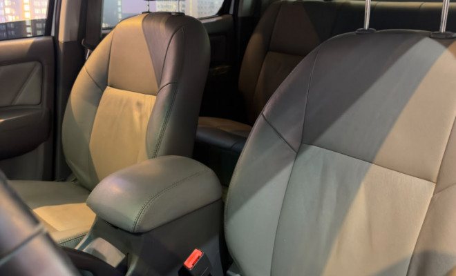 Toyota Hilux CD D4-D 4x4 3.0 TDI Dies. Mec. 2015 Diesel-10