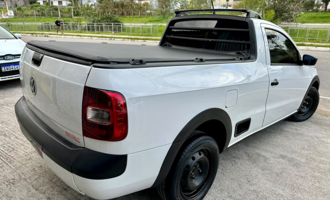 VW Saveiro 1.6 Mi Total Flex - 2015-2