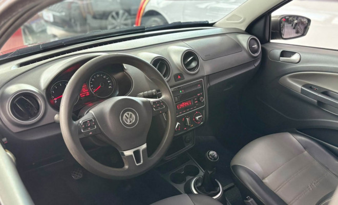 VW - VolksWagen Saveiro Highline 1.6  CD 2016-4