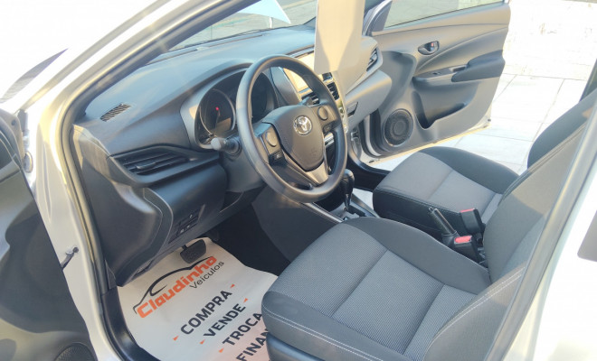 Toyota YARIS XL 1.5 Flex 16V 5p Aut. 2025 Flex-9